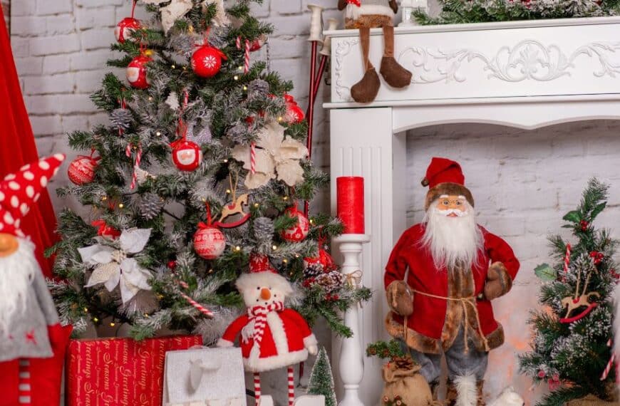 Are traditional Christmas decorations making a comeback in 2023?