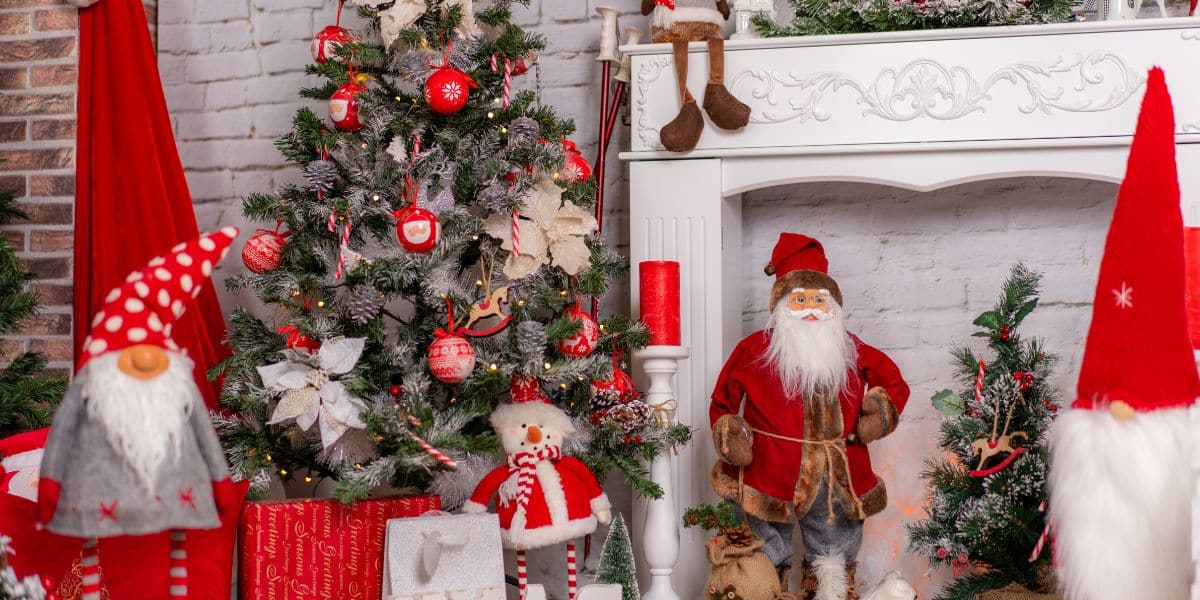 Are traditional Christmas decorations making a comeback in 2023?