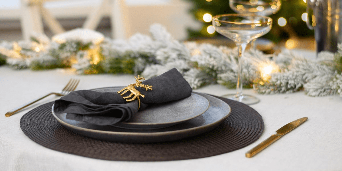 Deck your table with style: The ultimate guide to a trendy and festive Christmas table