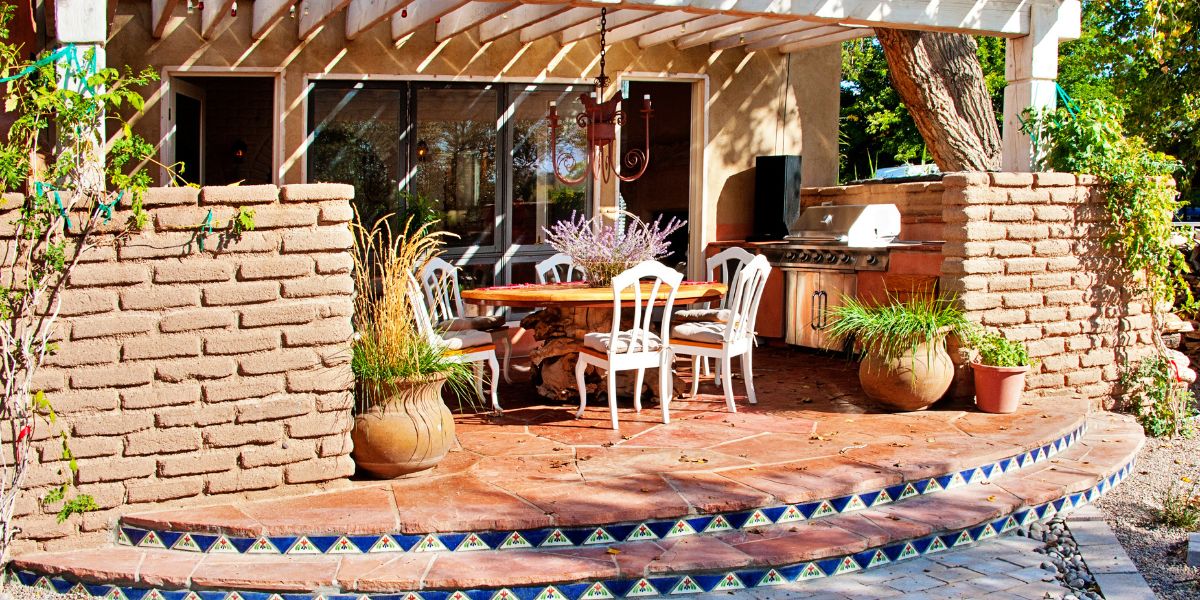 Elevate your backyard bbqs: Cool hacks for an outdoor kitchen that'll wow every guest!
