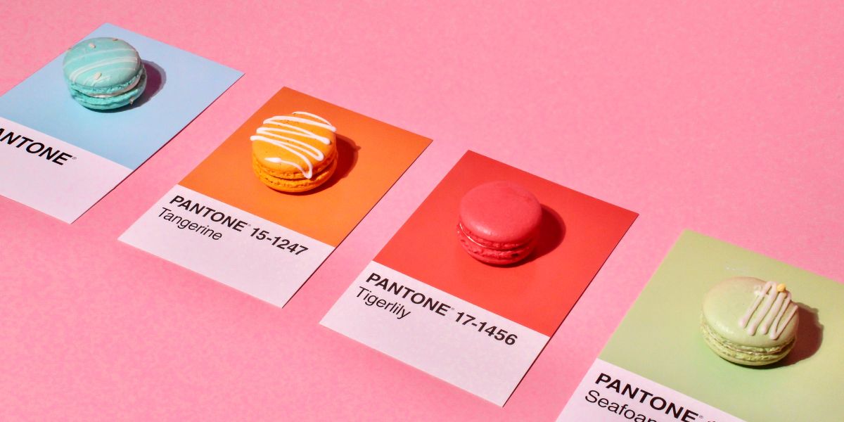 How does Pantone choose the trend color each year?